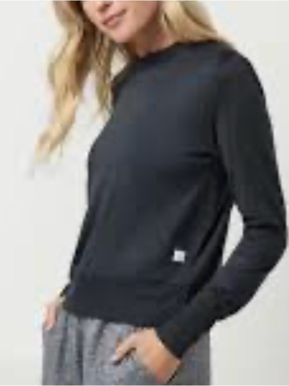 Vuori Women's Black Daydream Crewneck Long-Sleeve Top
